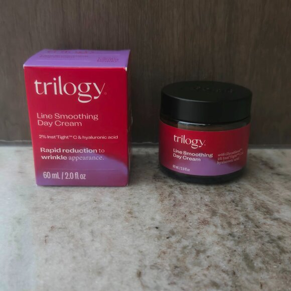 NIB Trilogy Line Smoothing Day cream - Picture 1 of 1